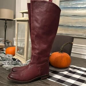 Sarto - Beautiful Hand Finished Leather Boots!Excellent condition!
